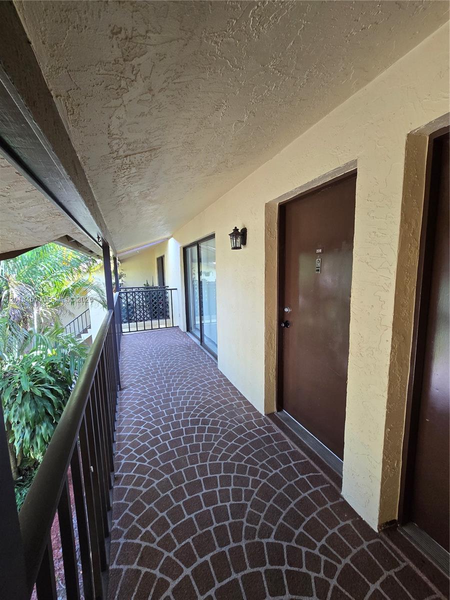 Homes for sale in Fort Pierce, FL | 2050 Oleander Blvd #9-206, Fort Pierce, FL 34950 | MLS# A12013450