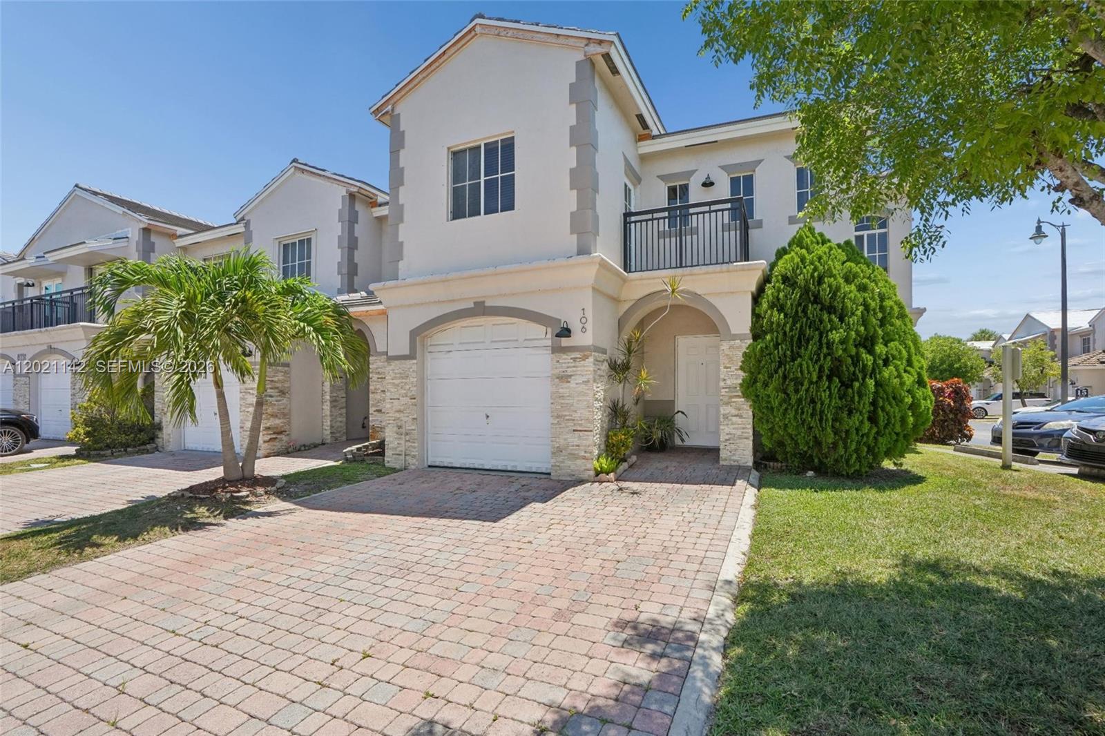 Kendall Village Townvillas