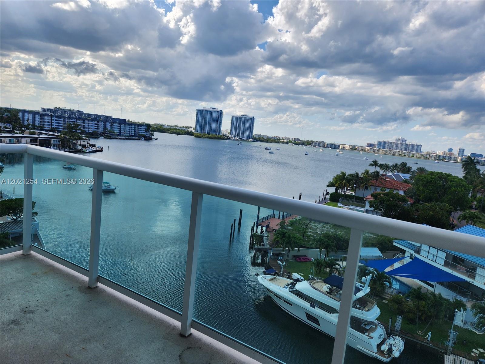 Stratford House Condo