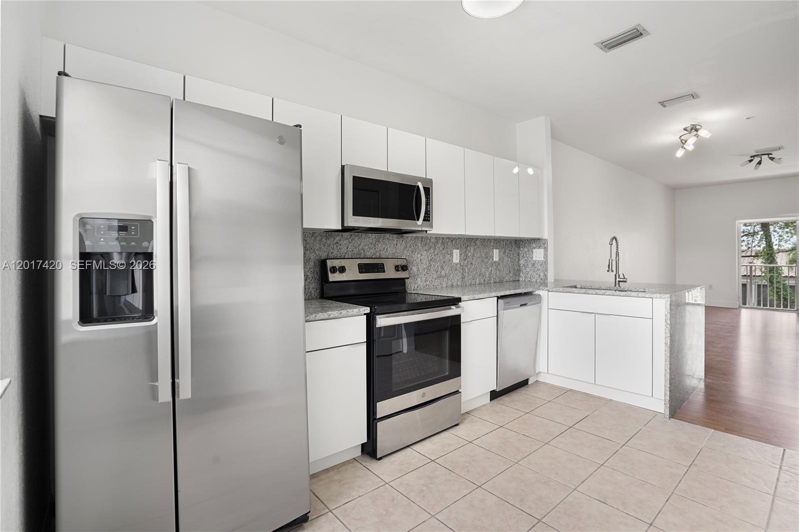 Property photo # 8
