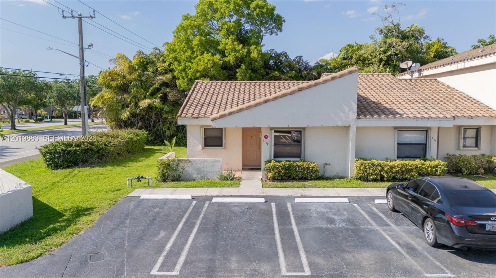 Property photo # 0