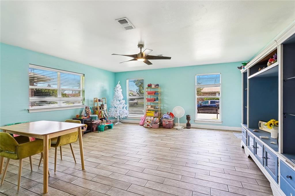 Photo 3 of Single family home for sale at 3624 Gallo Dr, Chalmette, LA 70043 | MLS# 2557008 | Listing updated on 2026-09-11