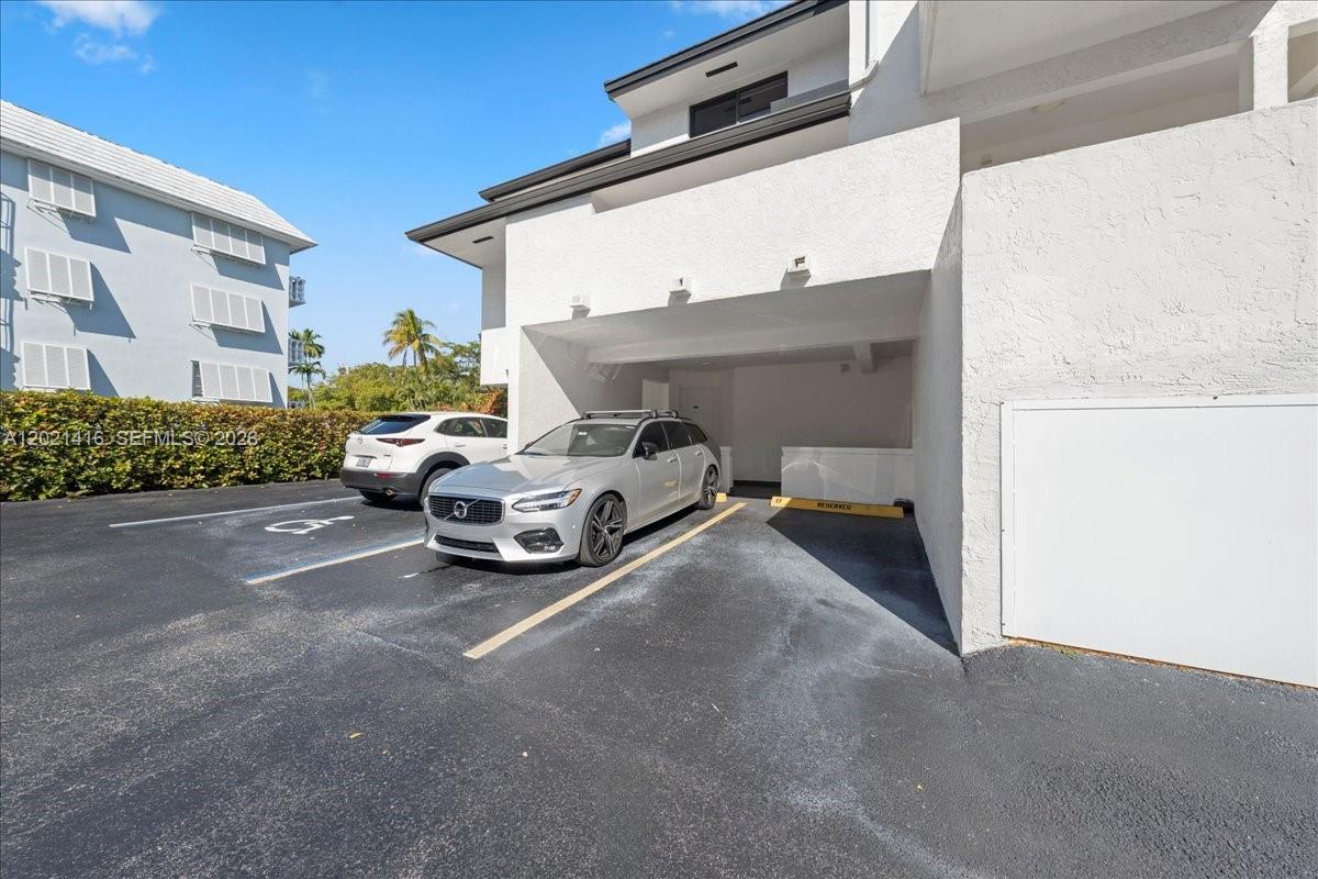 Property photo # 6