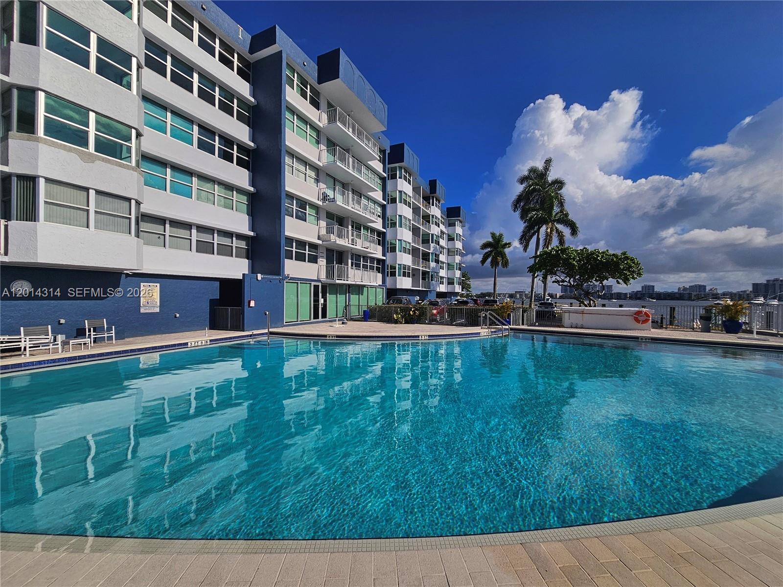 Reef North Condo