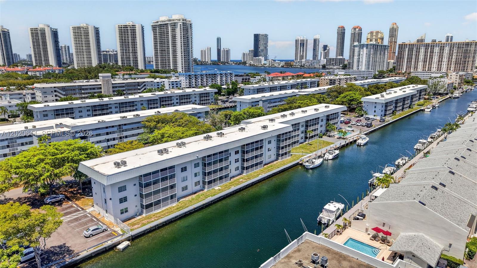 Eden Isles Condo No 6
