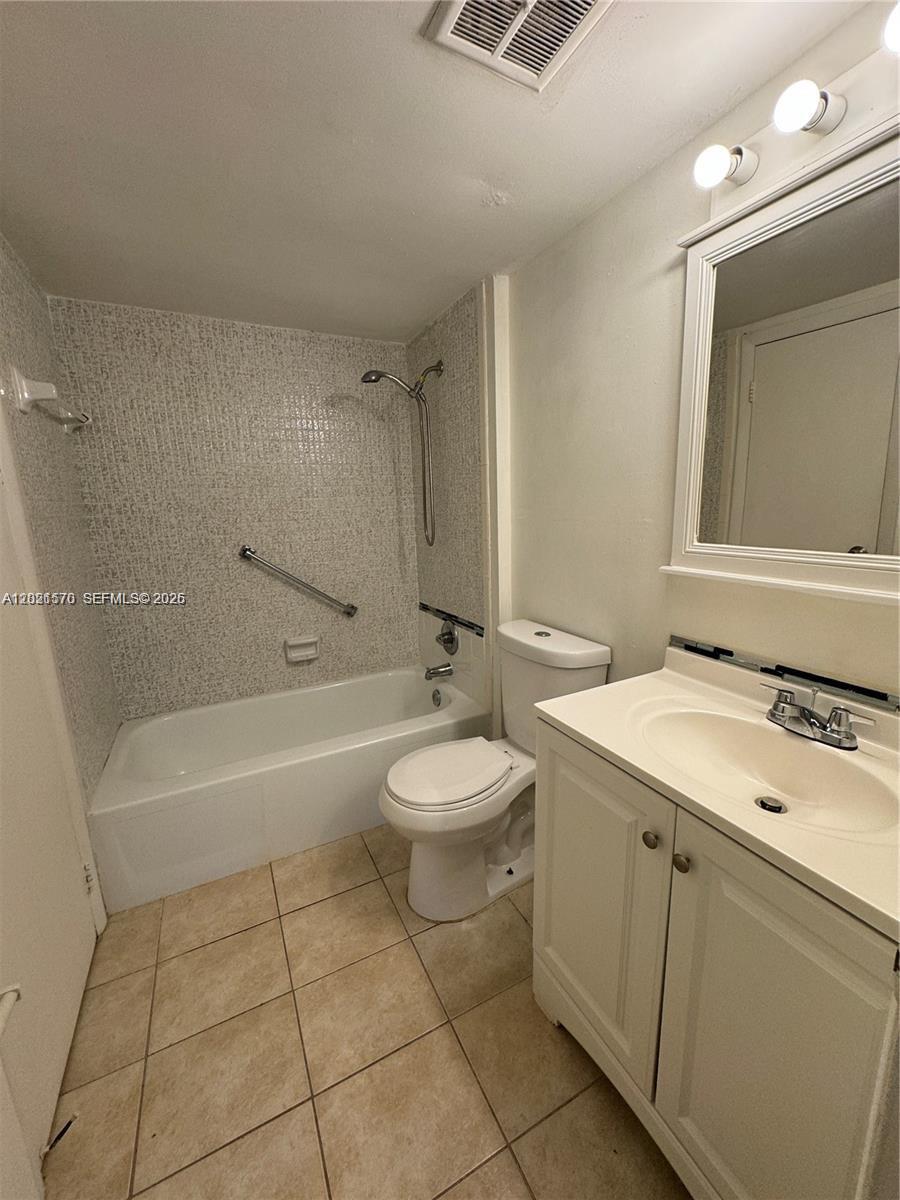 Homes for sale in North Miami Beach, FL | 16465 Ne 22nd Ave #405, North Miami Beach, FL 33160 | MLS# A12021570
