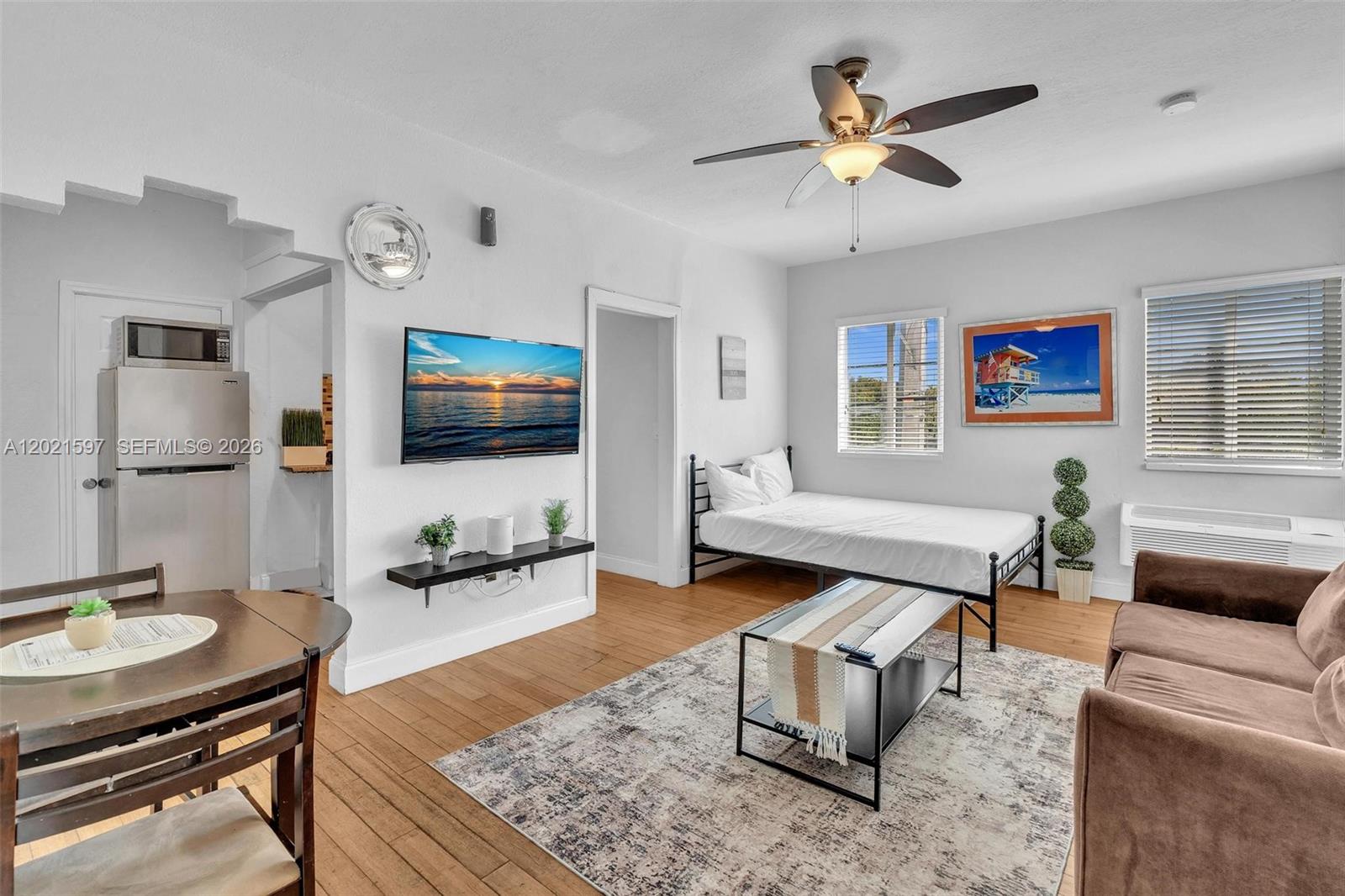 The Lofts At Collins Cond