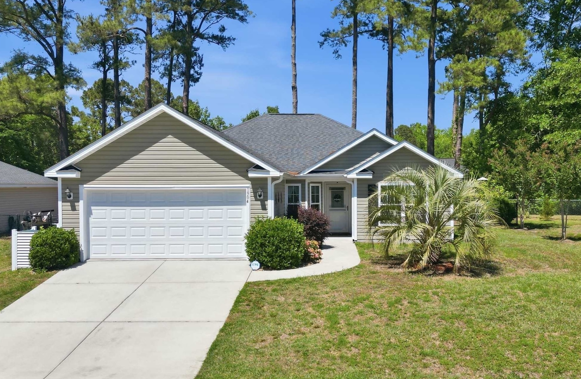 1904 Capella Ct. Conway, SC 29527