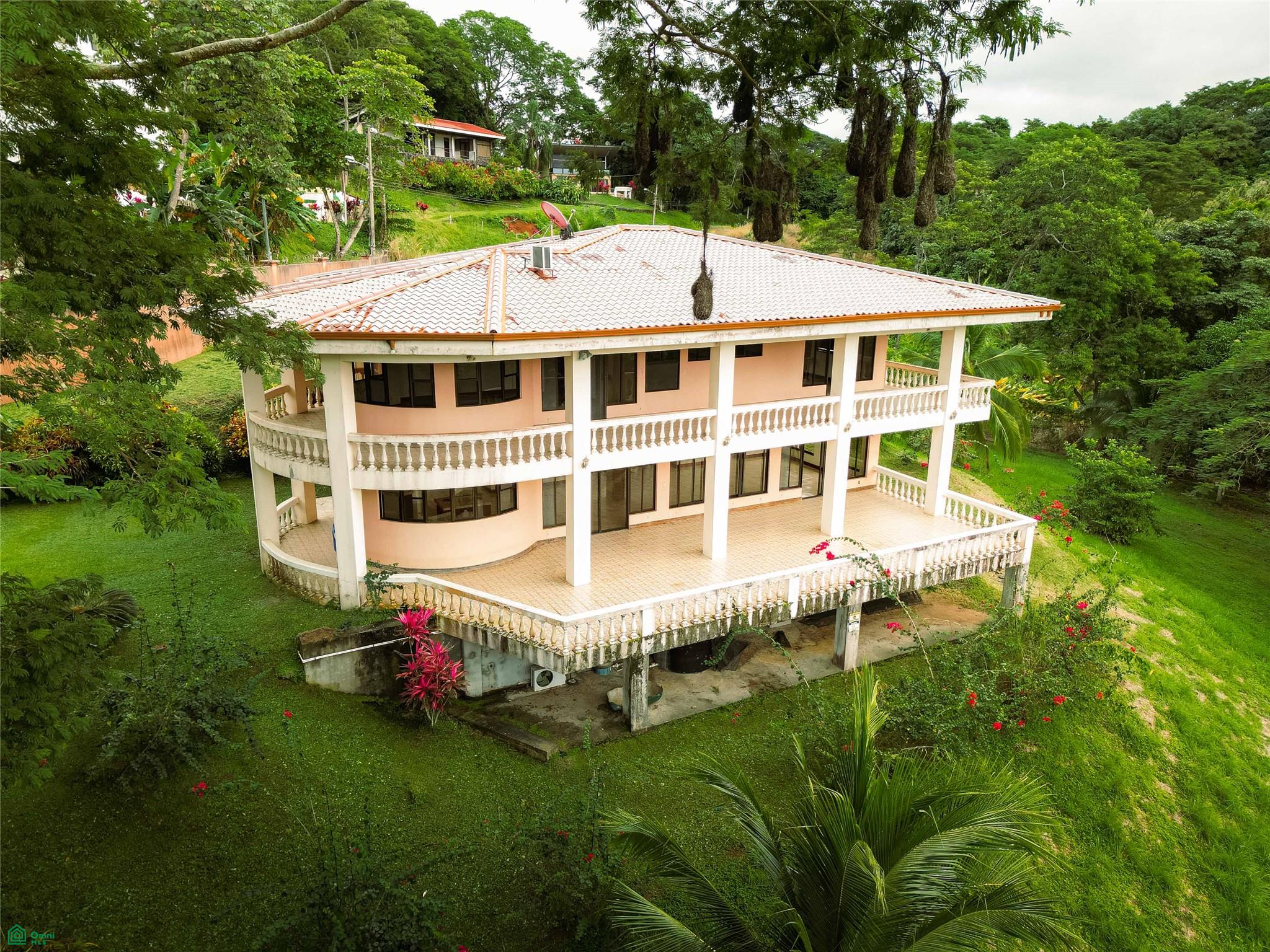 House at Garabito