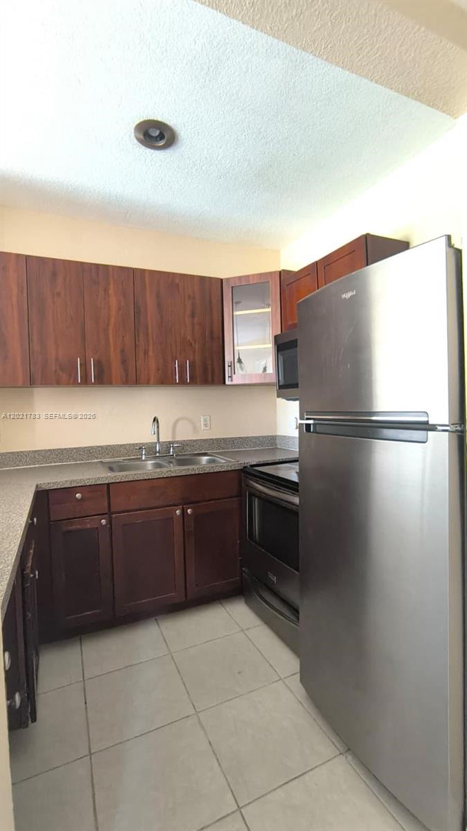 Melrose Apartments I Cond