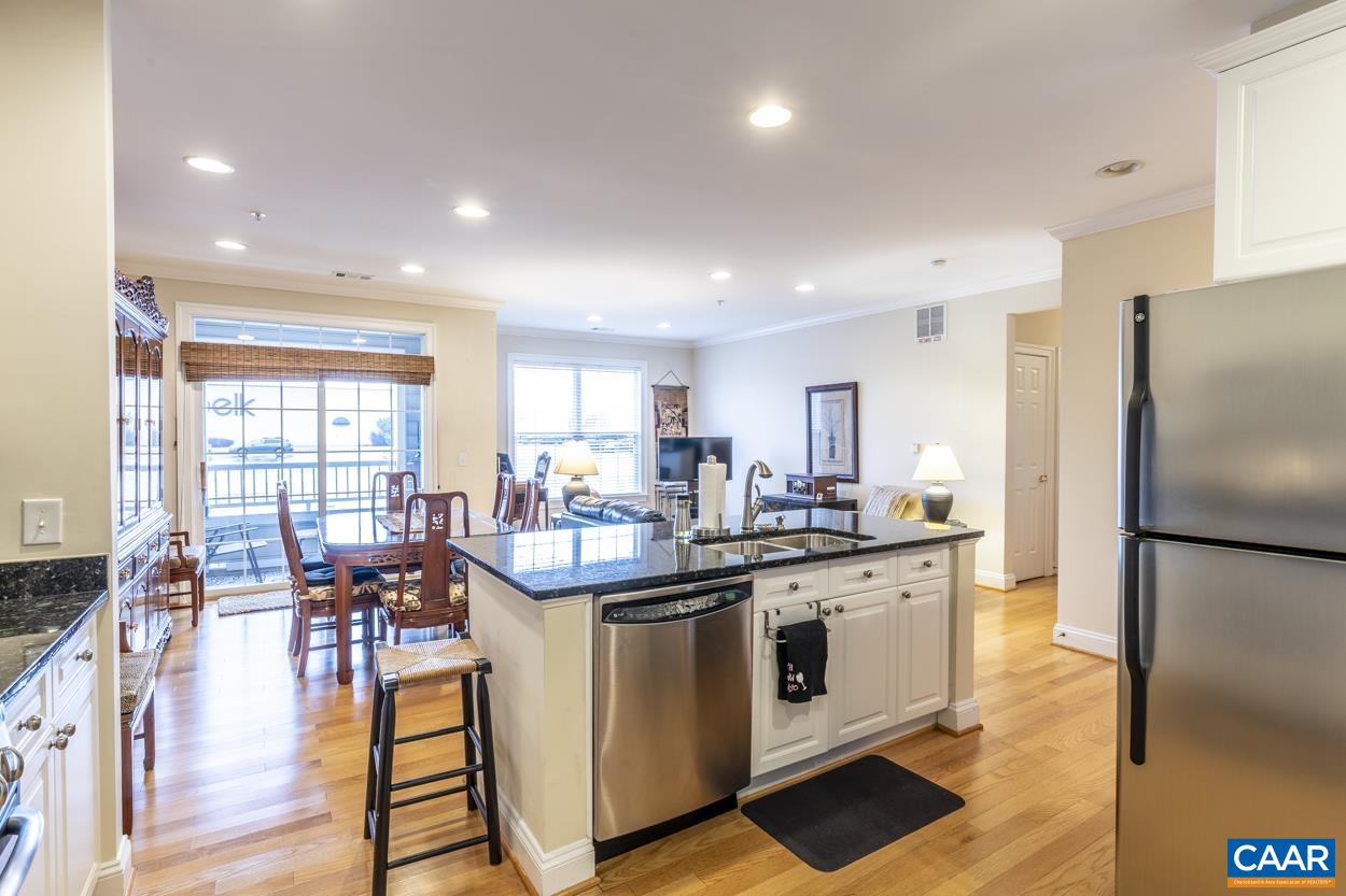 1051 GLENWOOD STATION LN #104, Charlottesville, VA 22901