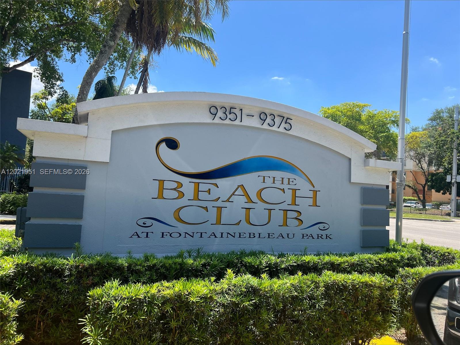 The Beach Club Fontainebl
