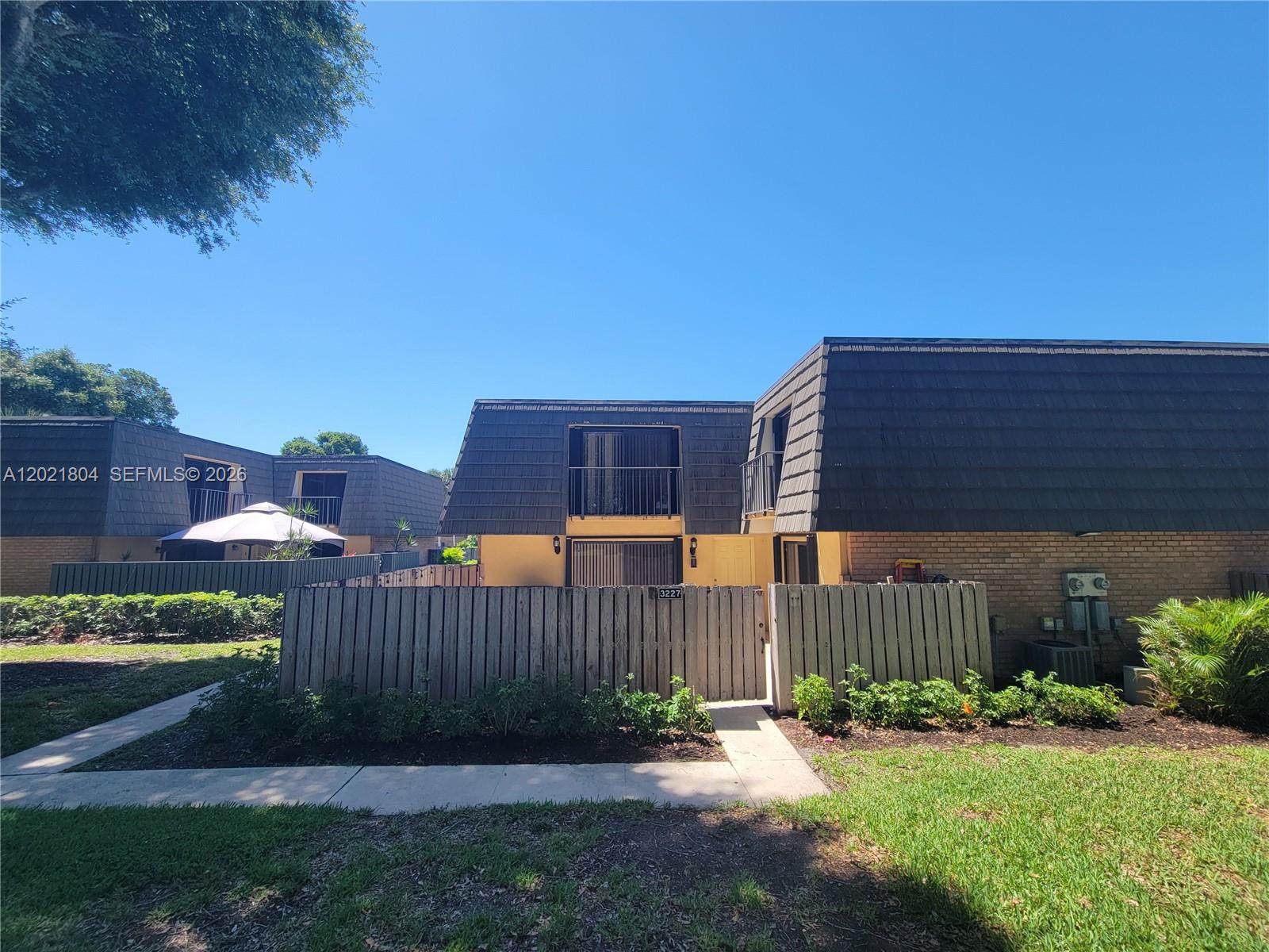 Property photo # 8