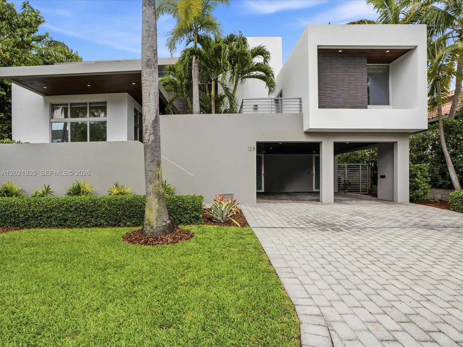 Tropical Isle Homes 4Th. A