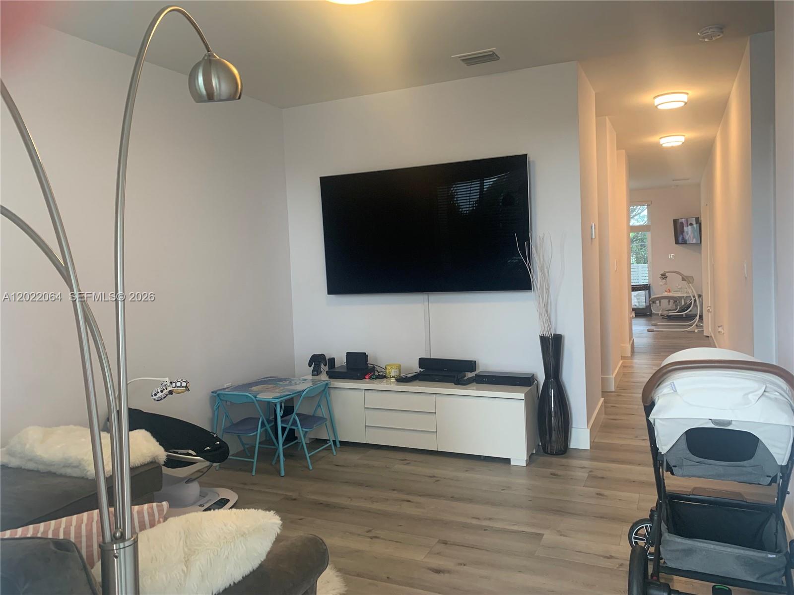 Property photo # 8