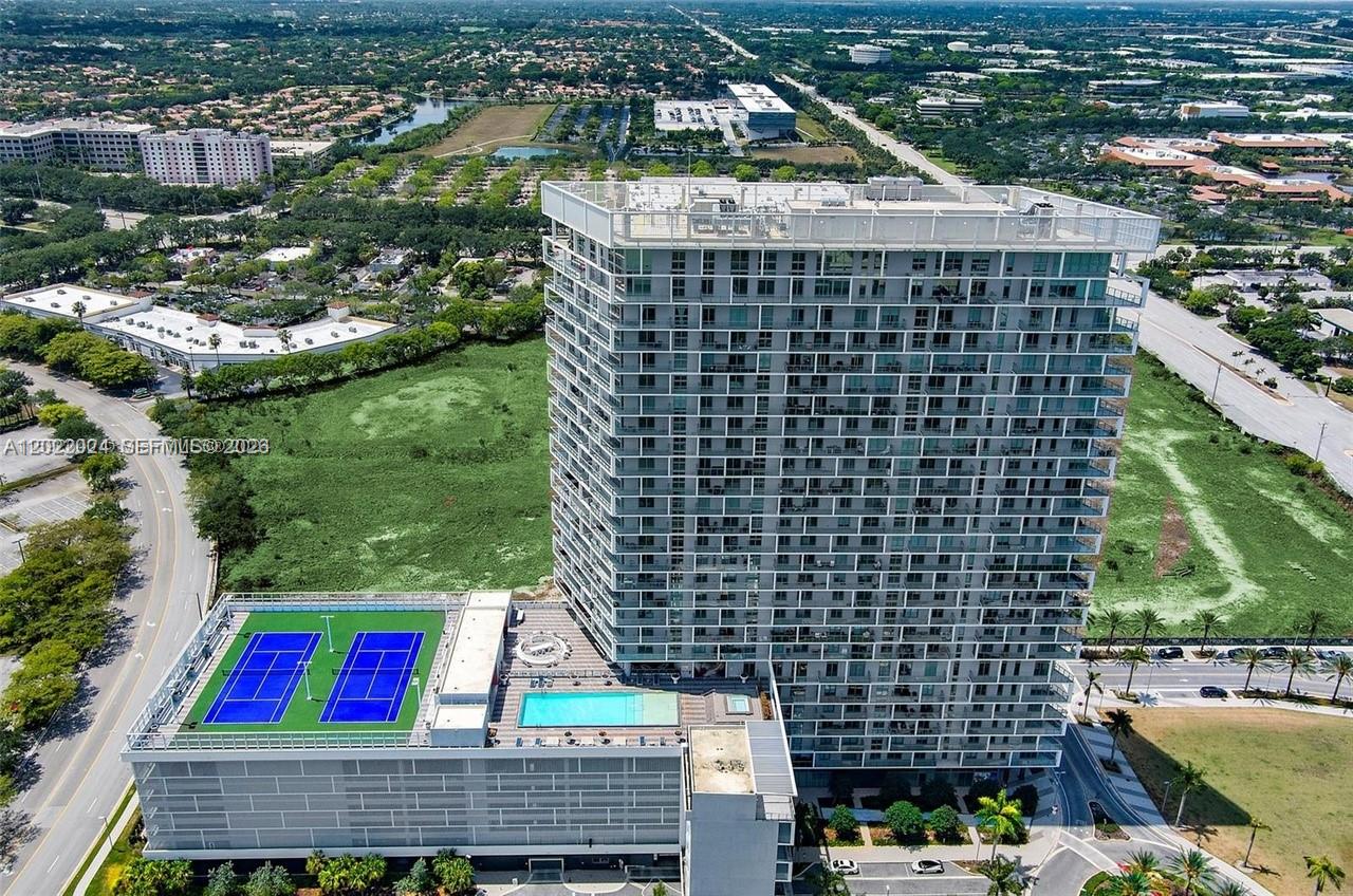Metropica North Tower One