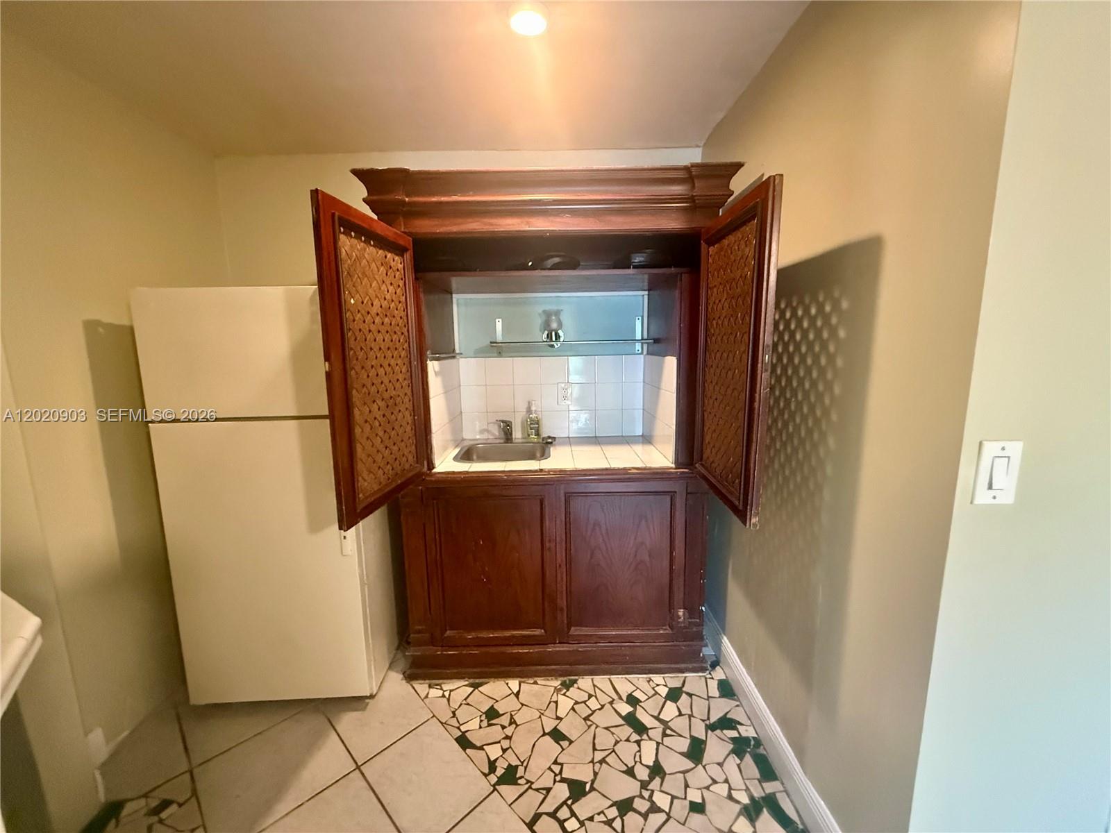 Property photo # 4
