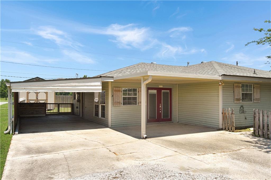Homes for sale in Thibodaux, LA | 111 Green Acres Dr, Thibodaux, LA 70301 | MLS# 2558948