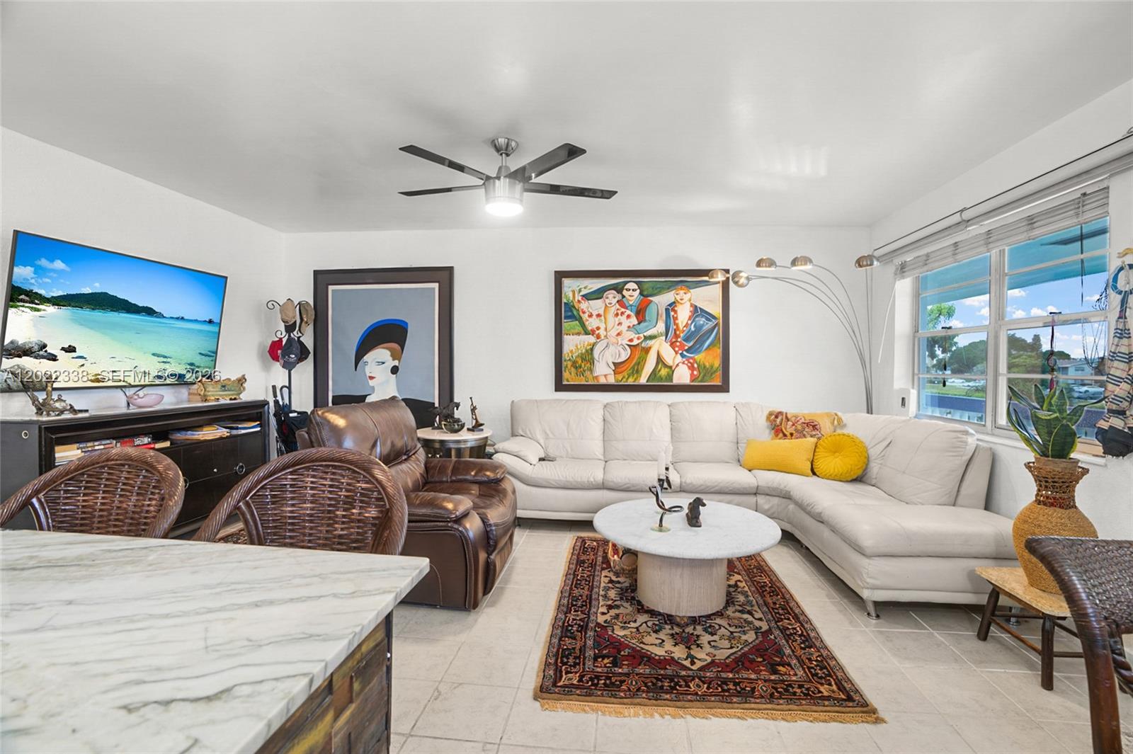 Lyndhurst L Condo