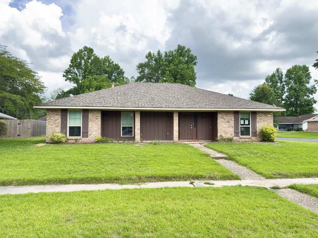 Homes for sale in Baton Rouge, LA | 7457 Director Dr, Baton Rouge, LA 70817 | MLS# 2559012