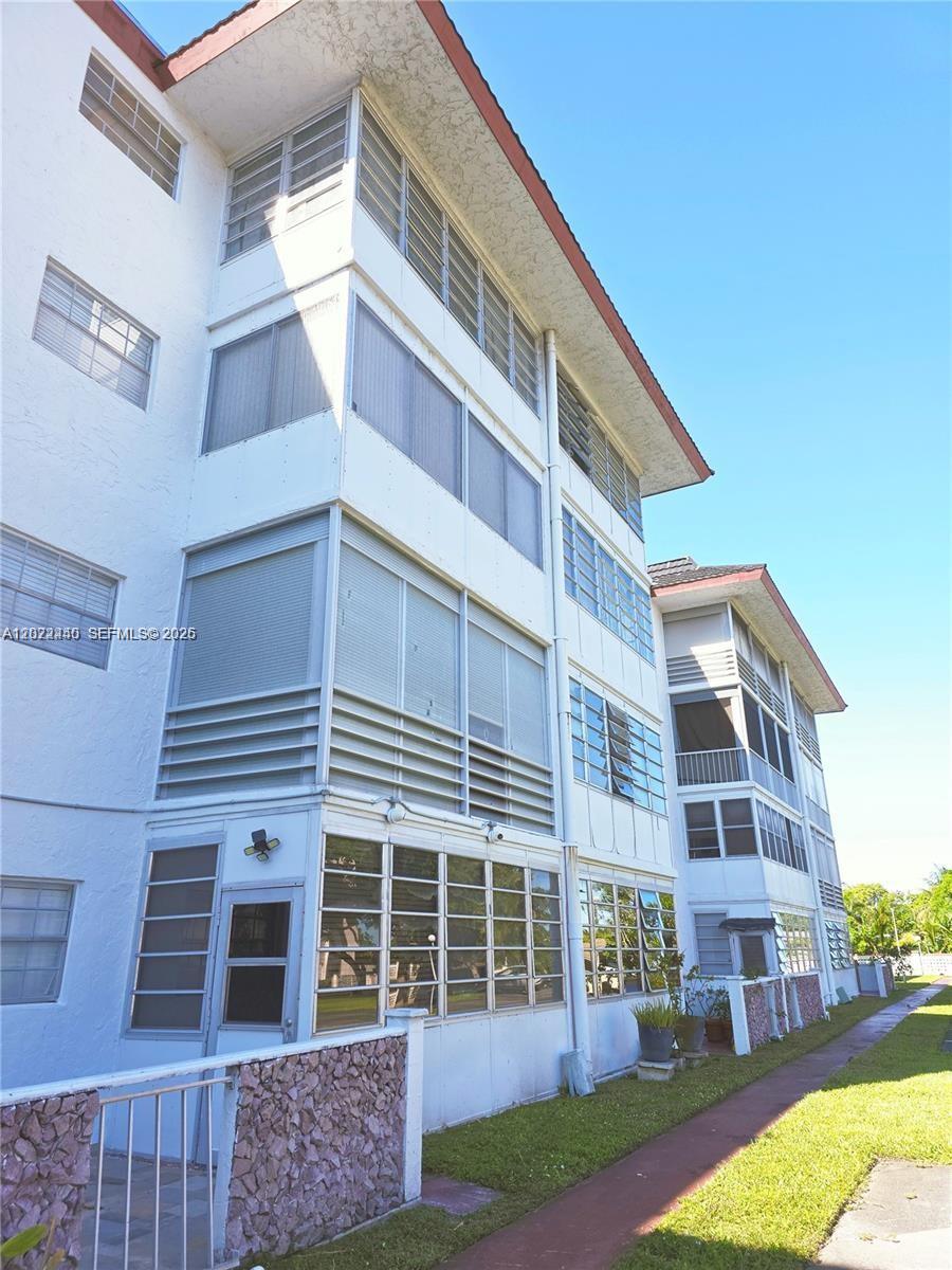 Ruby Condo