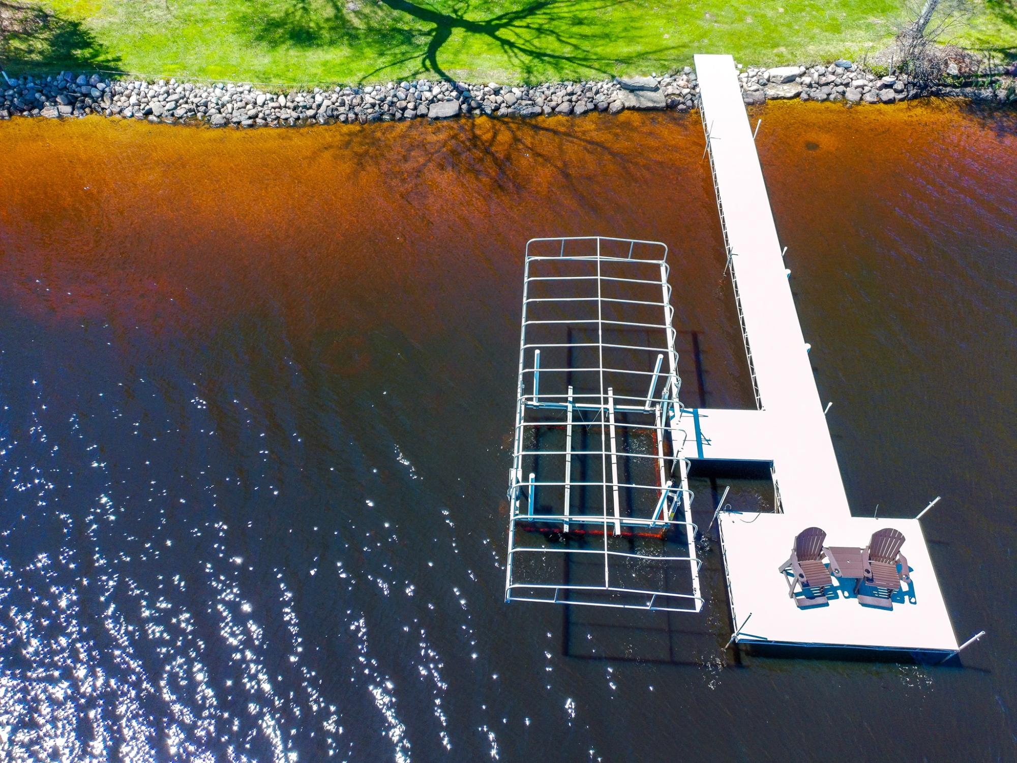 Pier Lake Property 5710 Willow Rd Photo 4