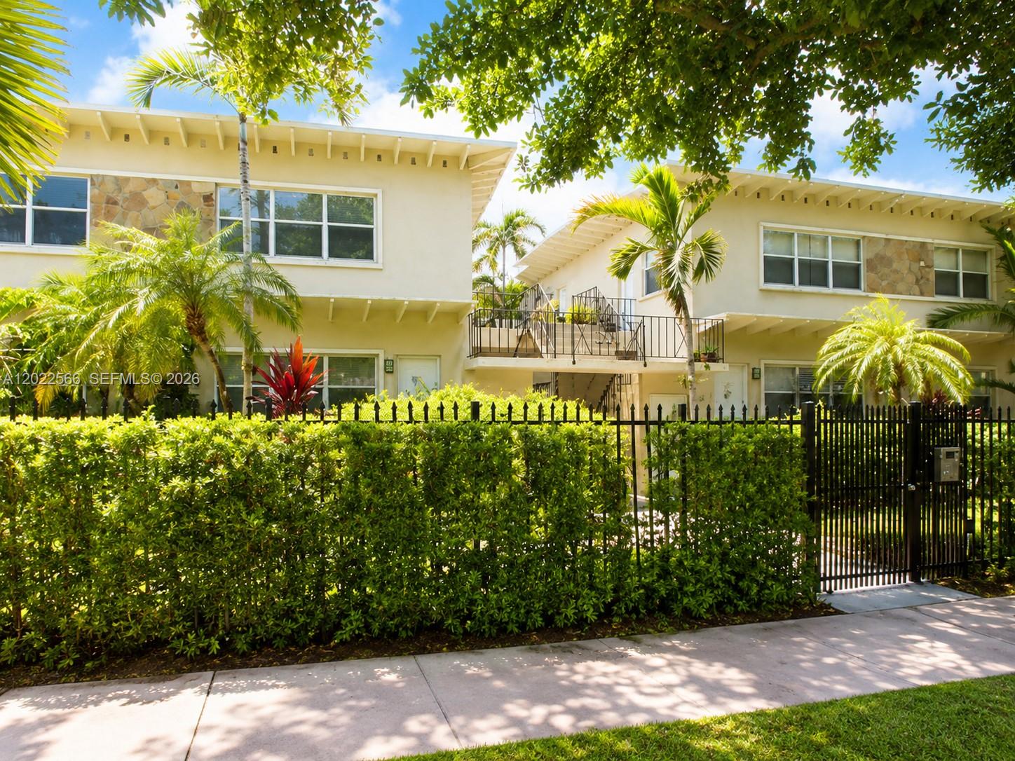 900 Meridian Condo