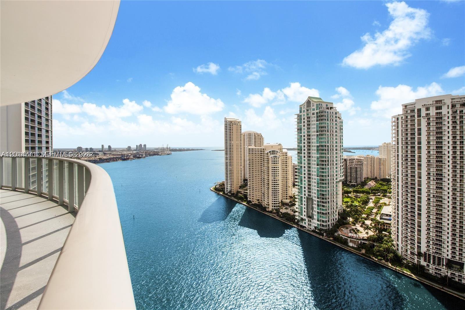 Met 1 Condo