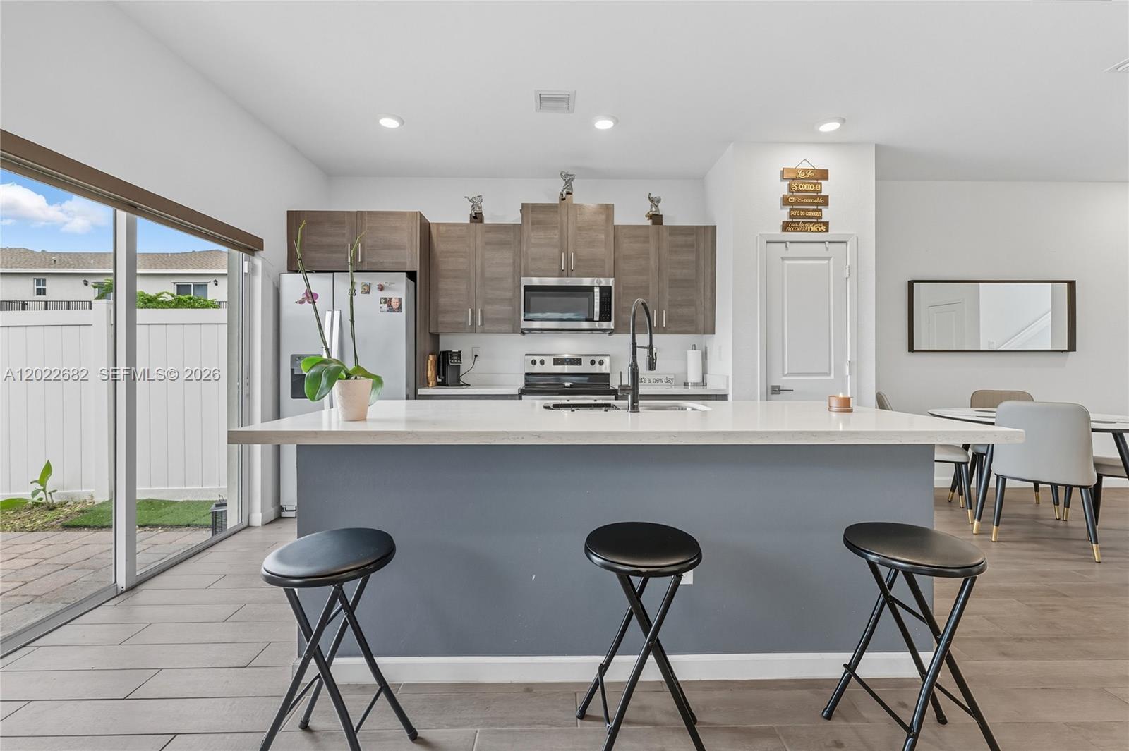 Property photo # 9