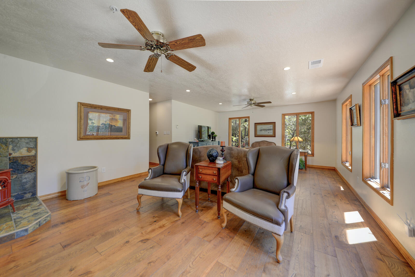 2nd image of 13 Robinhood Ln, Tijeras, NM 87059 | MLS# 1103920