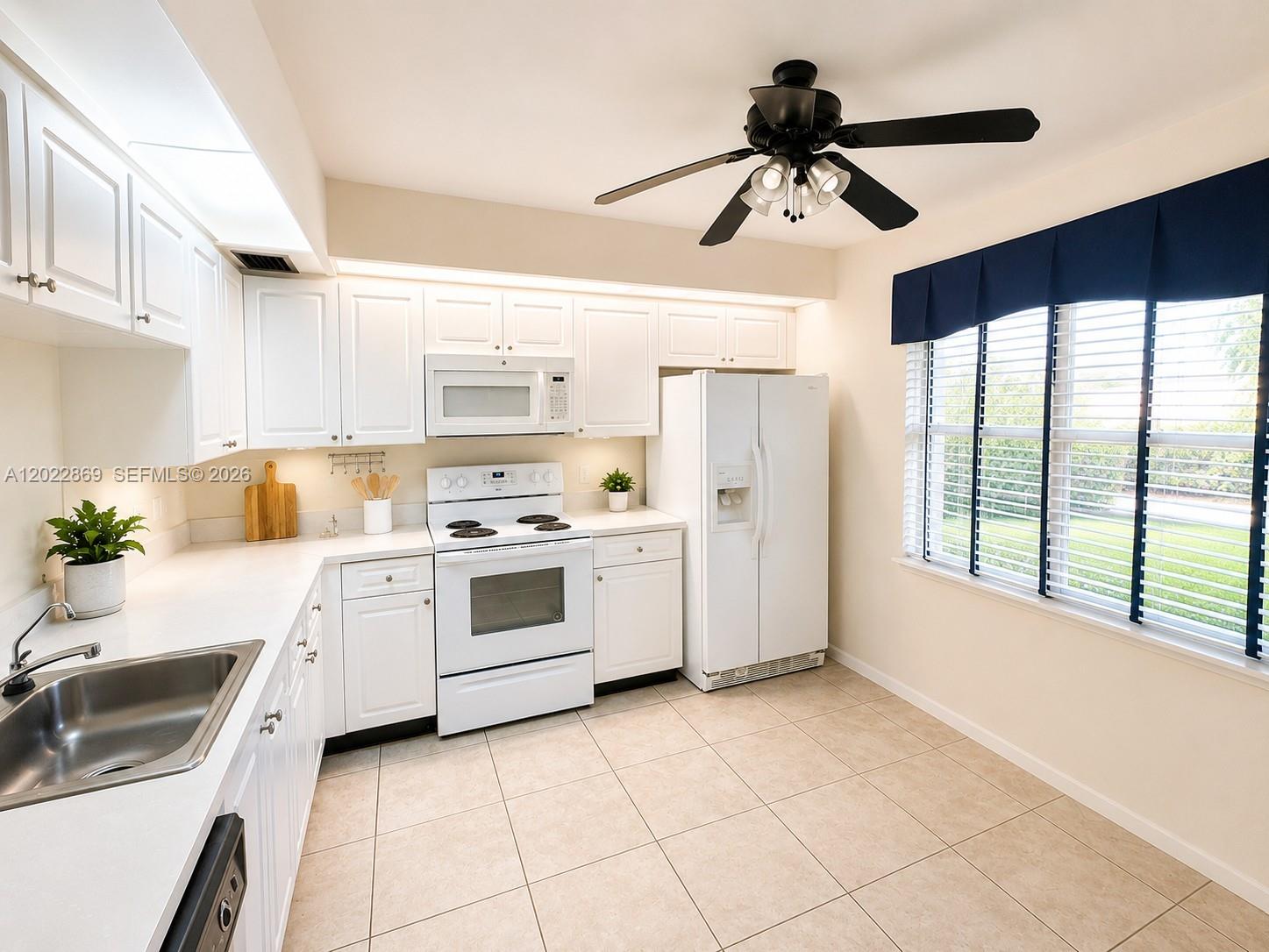 Cambridge At Century Vill