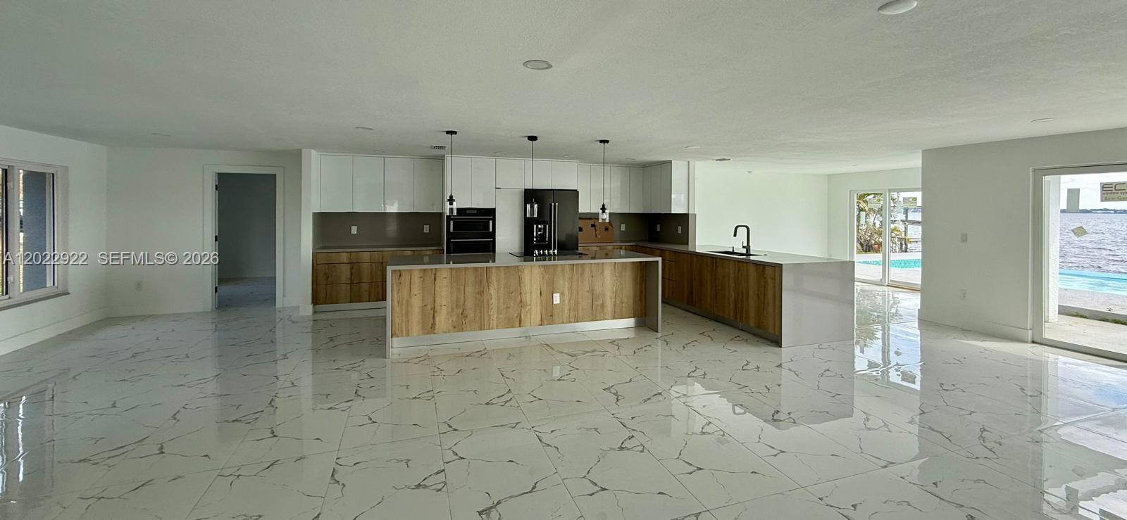 Property photo # 4