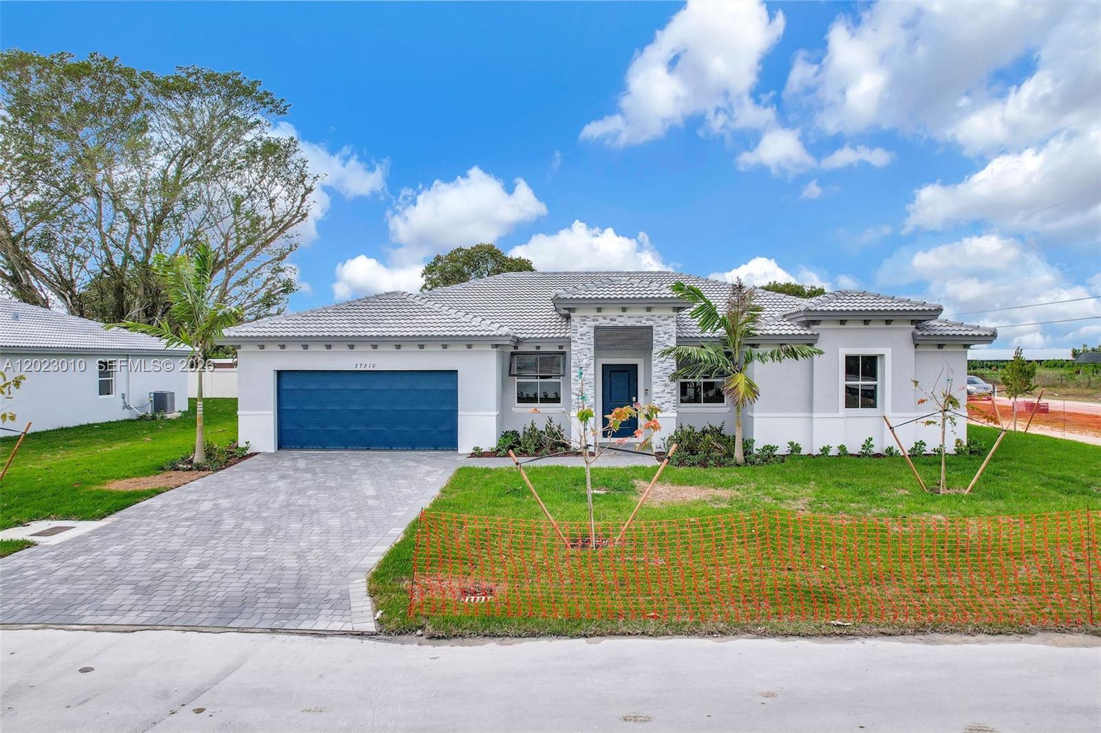 Property photo # 1