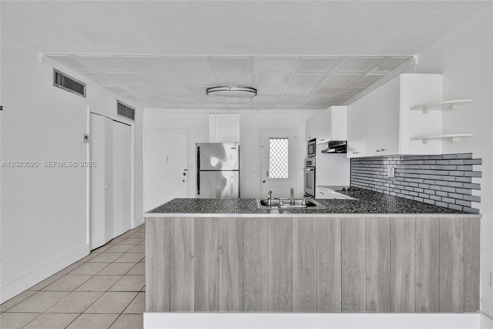 Property photo # 8