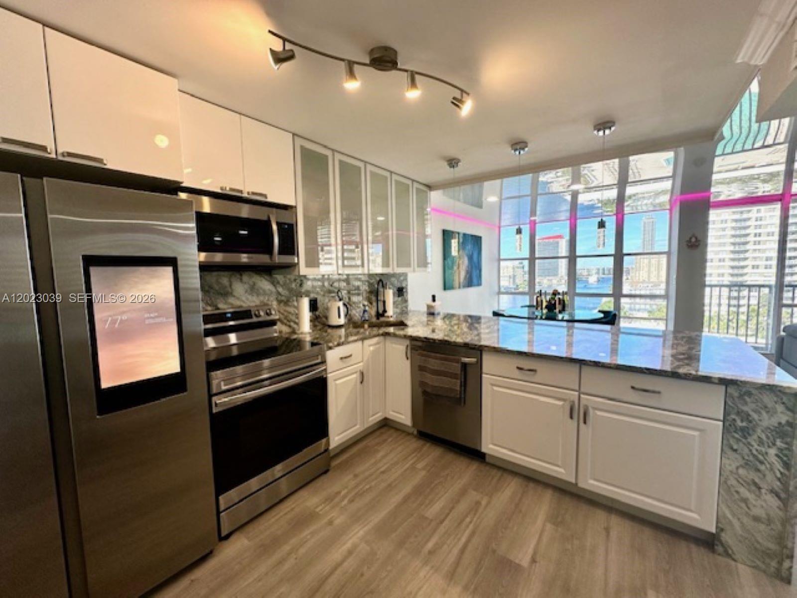 Property photo # 9