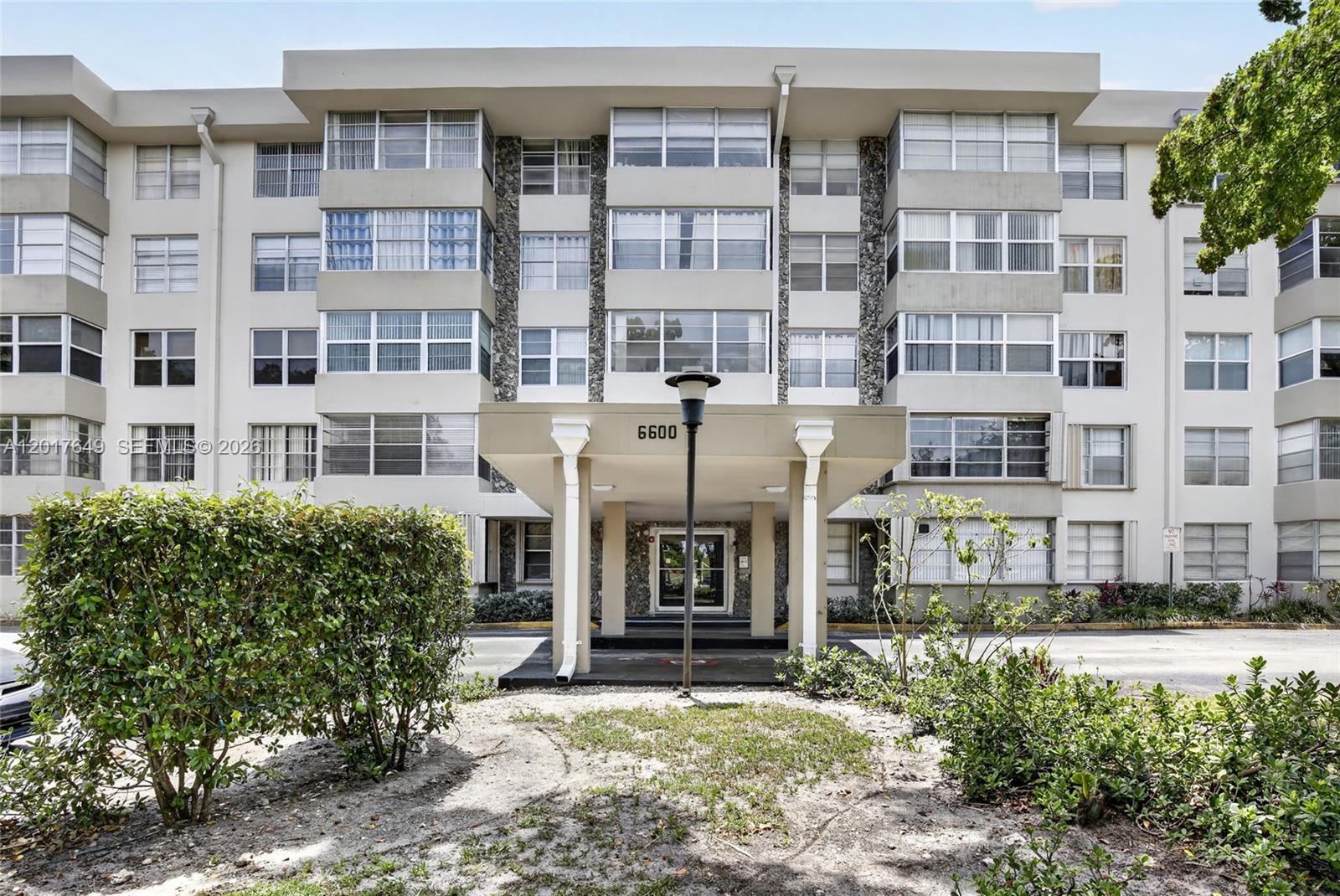 Plantation Place Condo