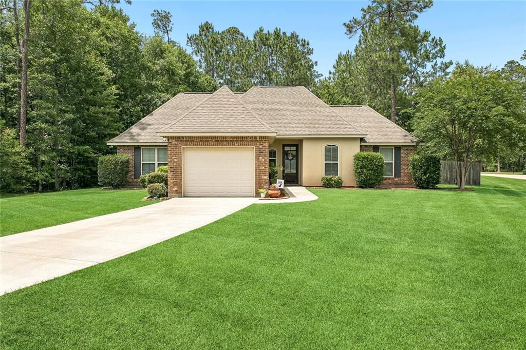 Homes for sale in Covington, LA | 800 Signet Ct, Covington, LA 70435 | MLS# 2557921