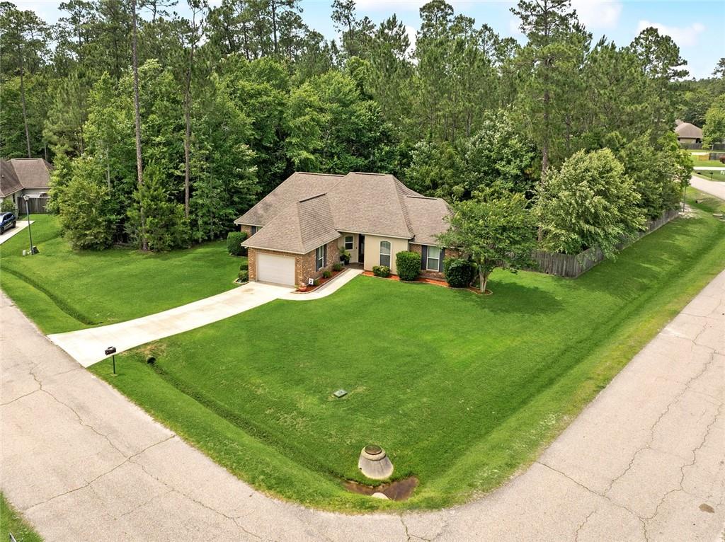 Homes for sale in Covington, LA | 800 Signet Ct, Covington, LA 70435 | MLS# 2557921