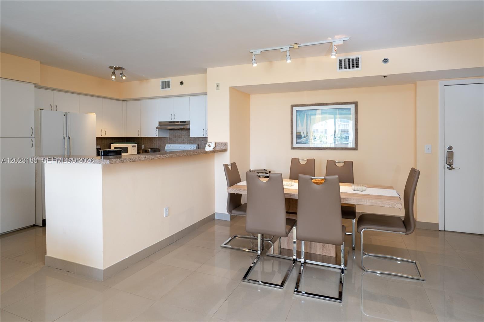 Property photo # 4