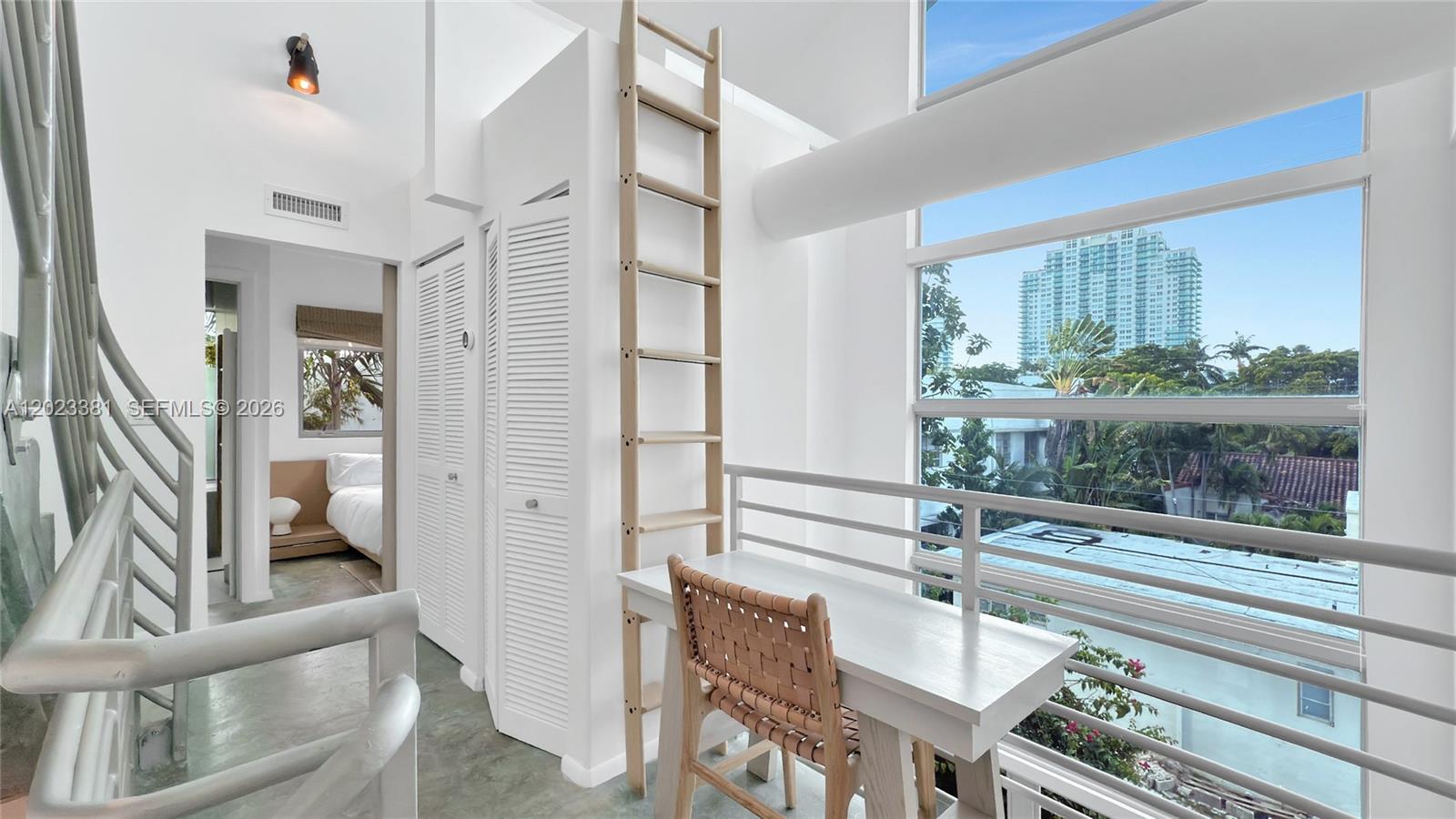 734 Michigan Condo