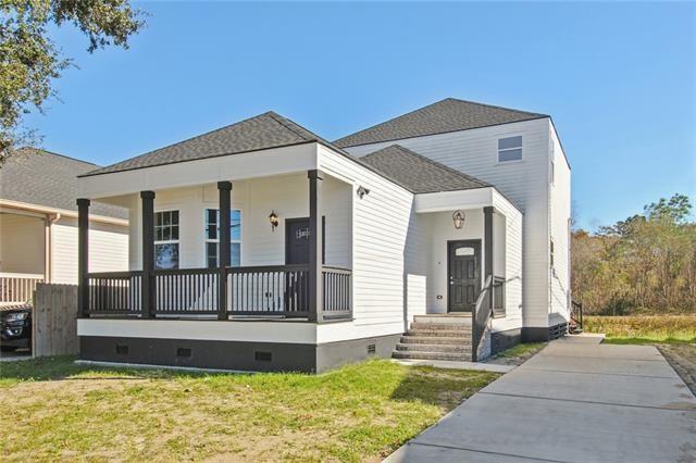 Photo 1 of Sale Pending at 424 Cougar Dr, Arabi, LA 70032 | MLS# 2559396 | Listing updated on 2026-10-07