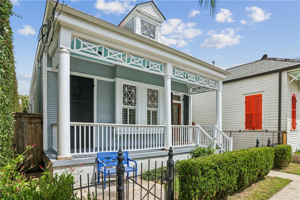 Homes for sale in New Orleans, LA | 625 Desire St, New Orleans, LA 70117 | MLS# 2558989