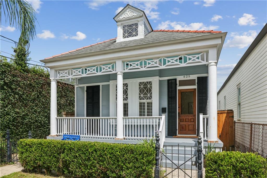 Homes for sale in New Orleans, LA | 625 Desire St, New Orleans, LA 70117 | MLS# 2558989