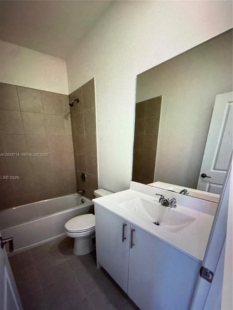 Property photo # 4