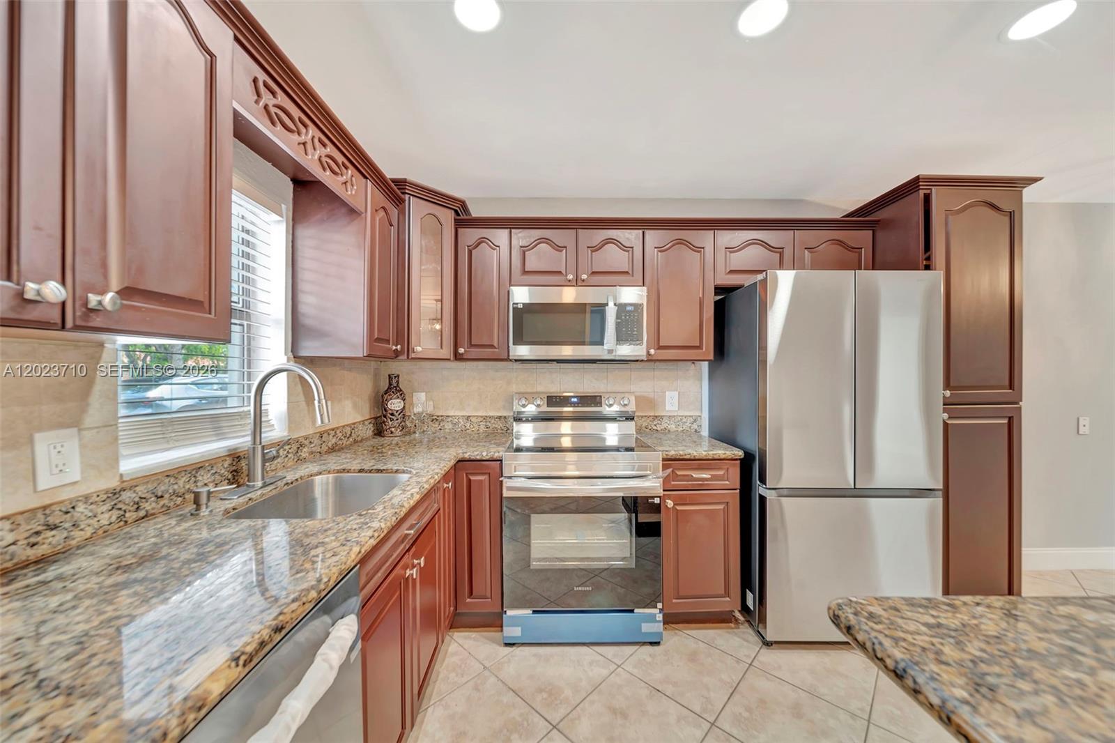Property photo # 2