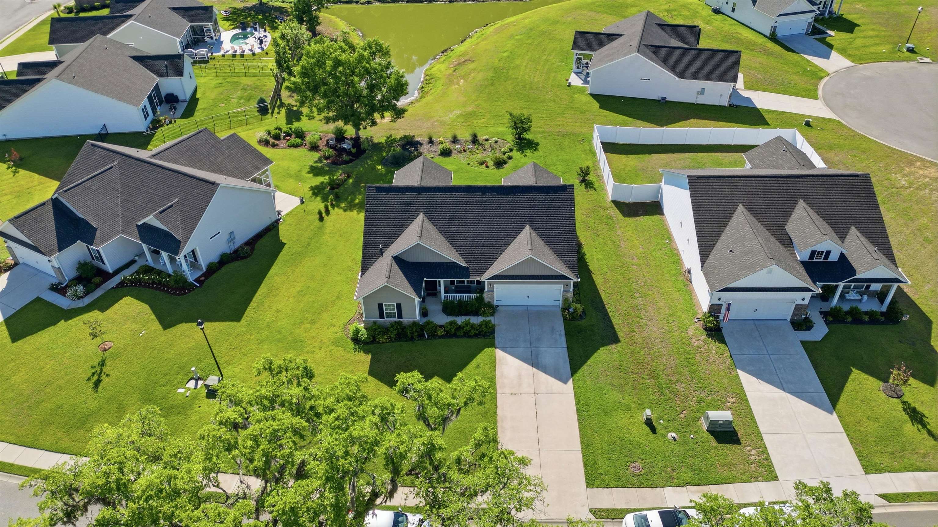 2613203 | Photo 16