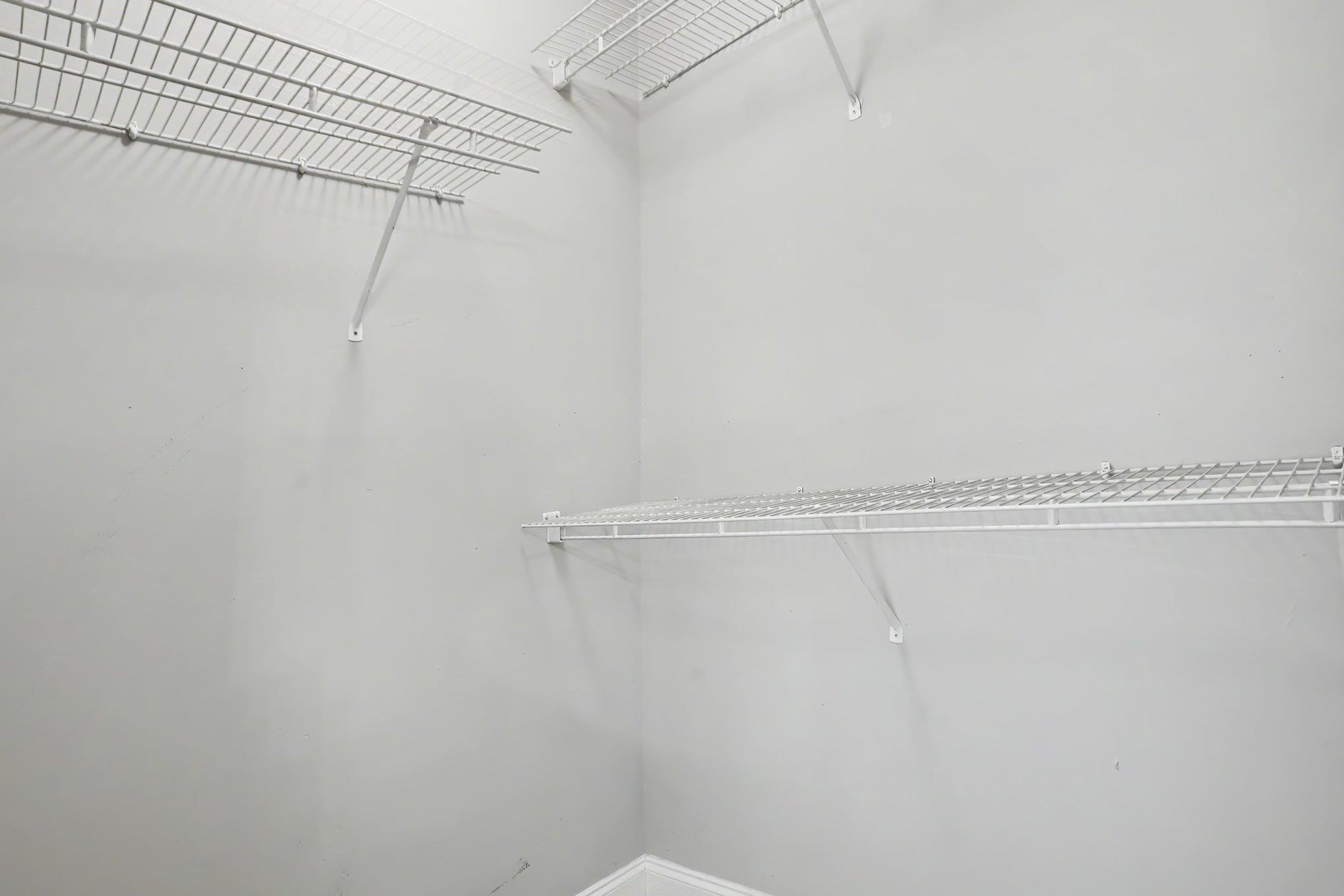 2613234 | Photo 24