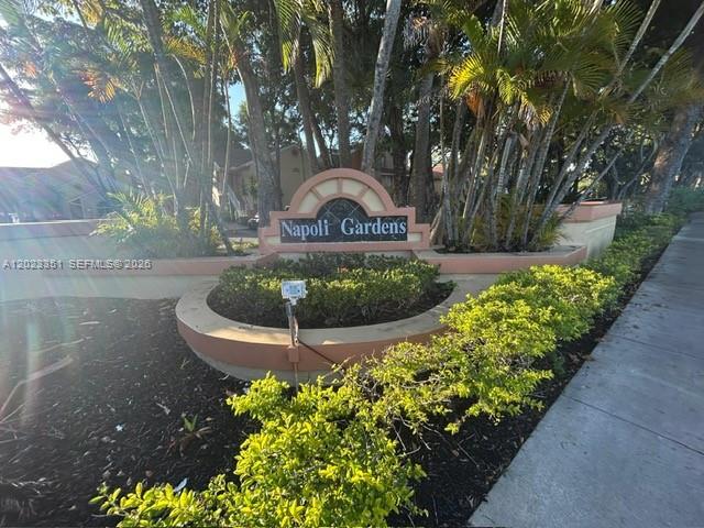 Napoli Gardens At Coral S