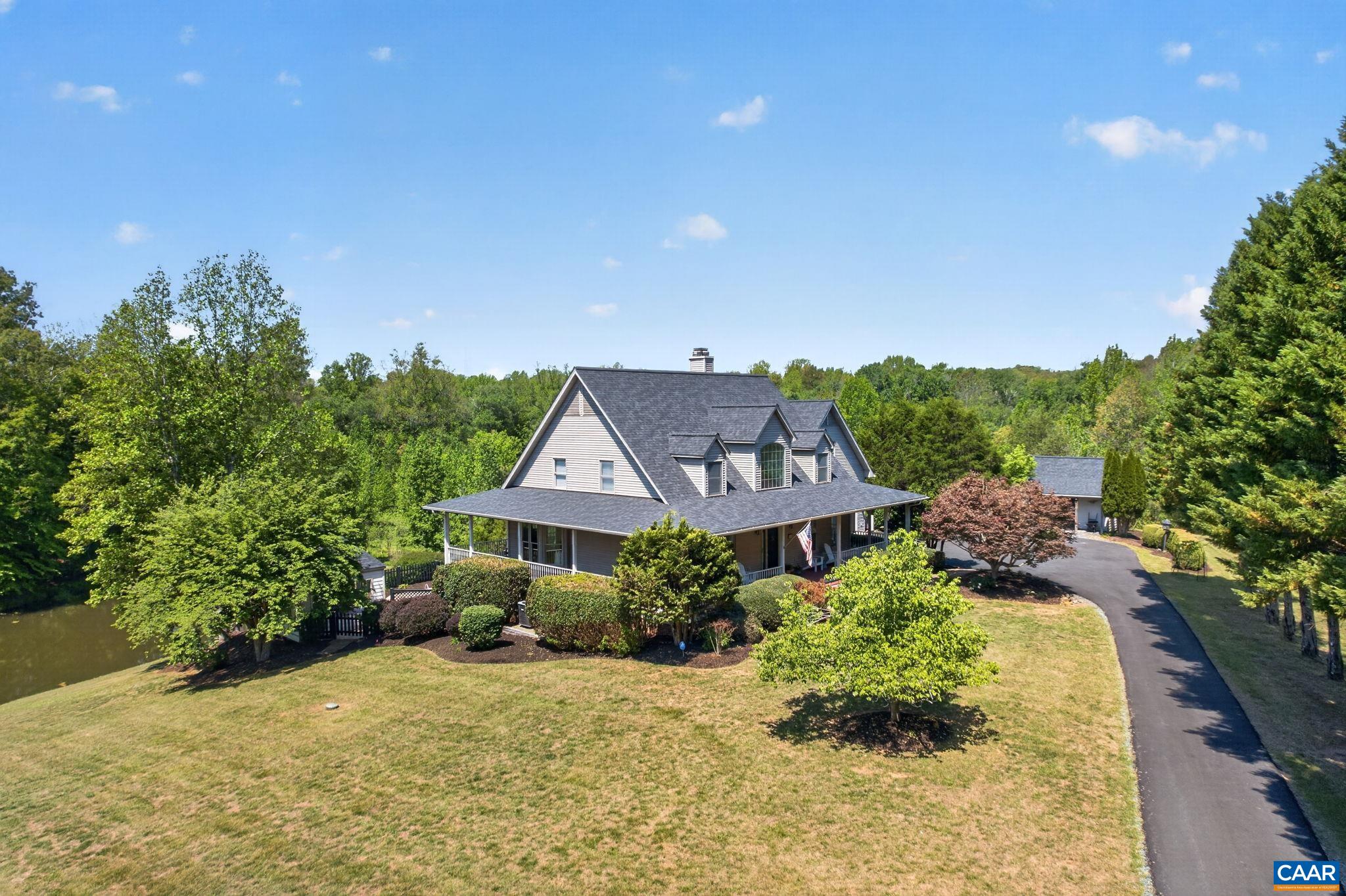 380 BALLENGER LN, Palmyra, VA 22963