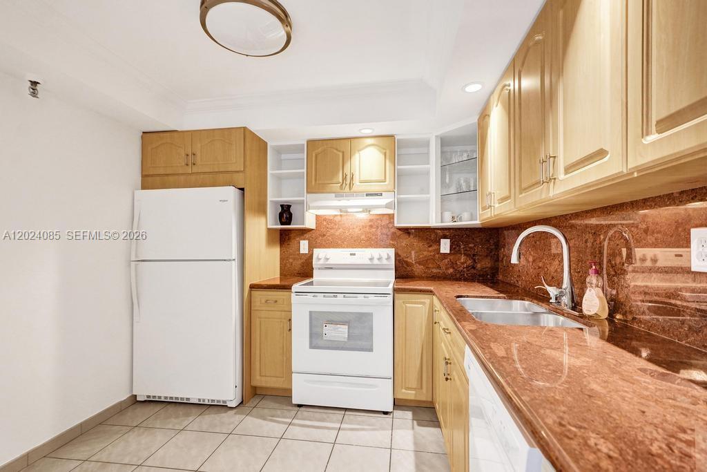 Property photo # 6